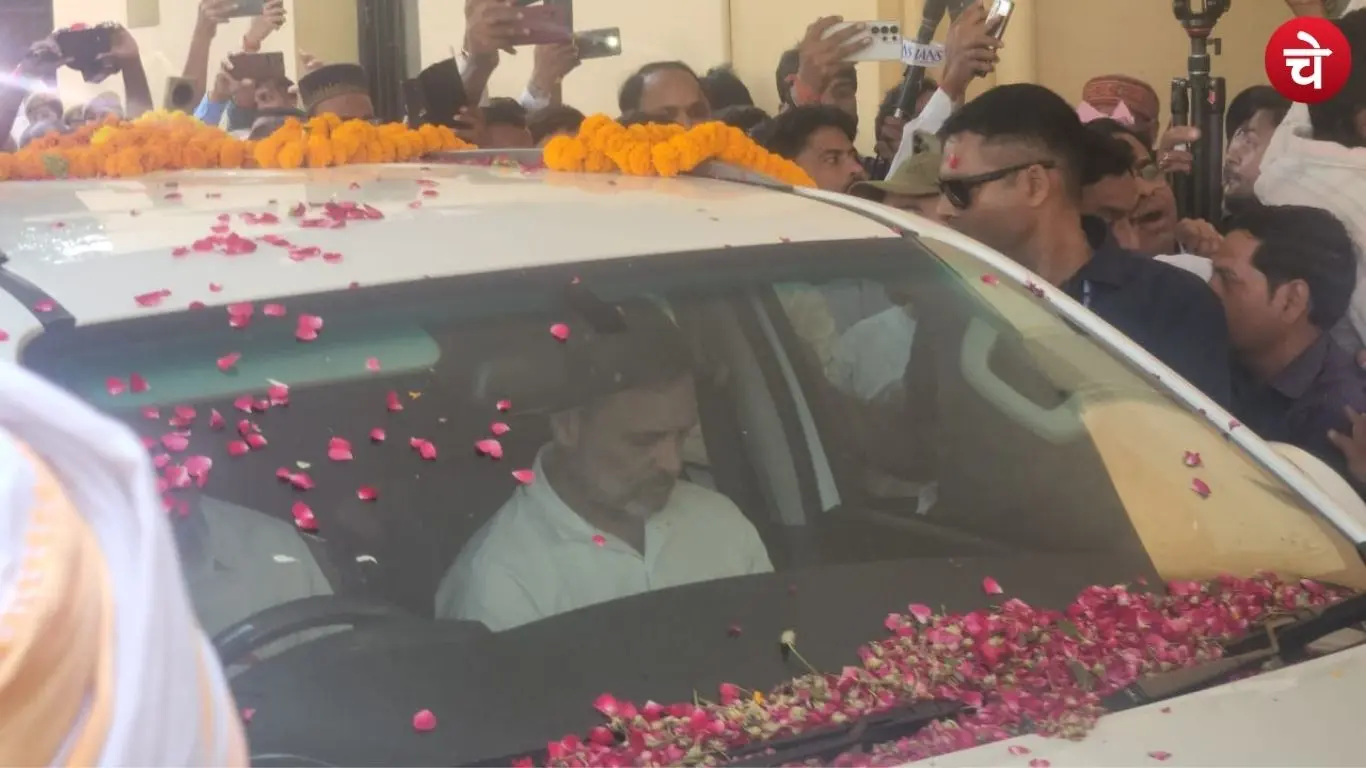 Rahul Gandhi arrives at Sultanpur court for hearing in a defamation case